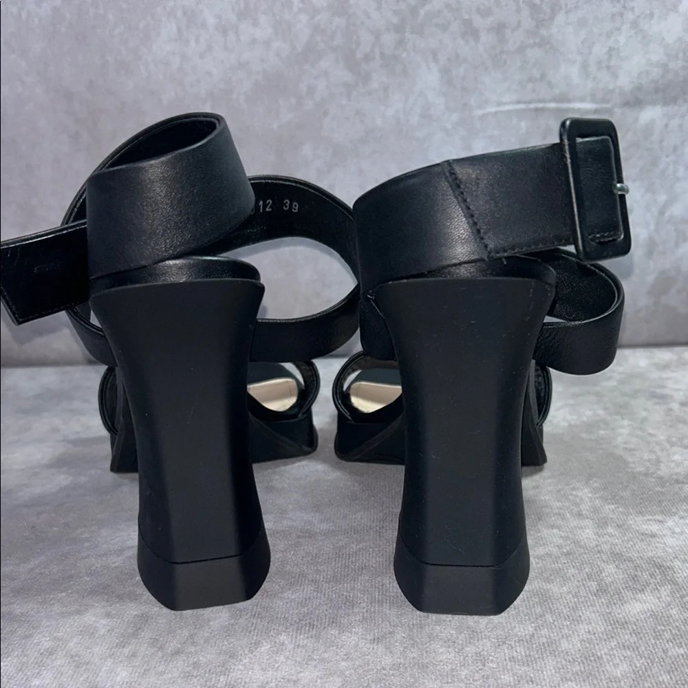 NWT AGL Janis Sandal Black Platform Sandals Heel Ankle Wrap Buckle Size 39